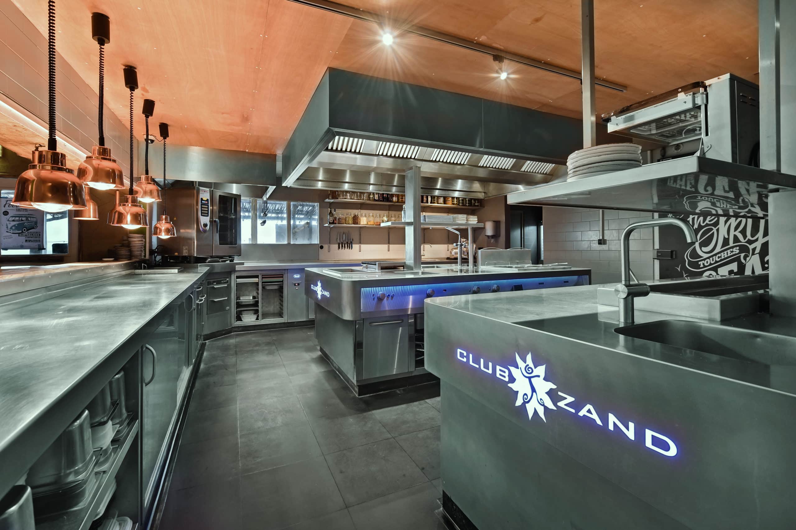 geleverde Rosval keuken Club Zand - Castricum